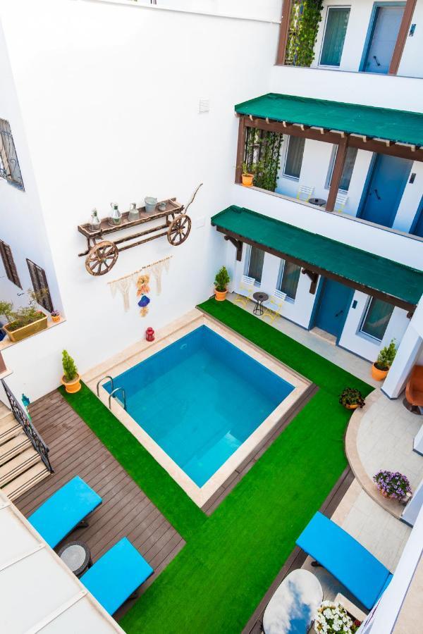 7. Art Feslegen Hotel 3*