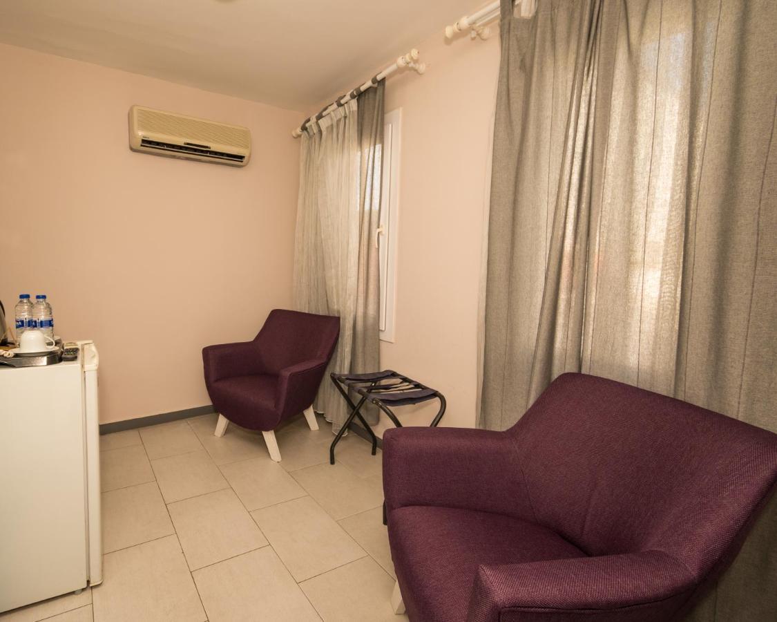 Otel 7 Art Feslegen By Egeos 3*