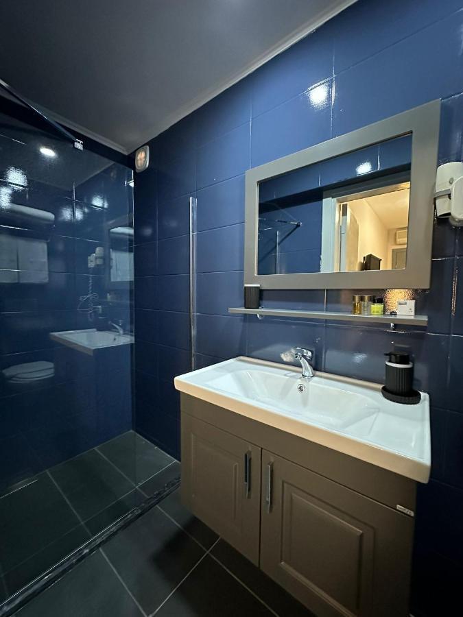 7 Art Feslegen By Egeos Otel 3*